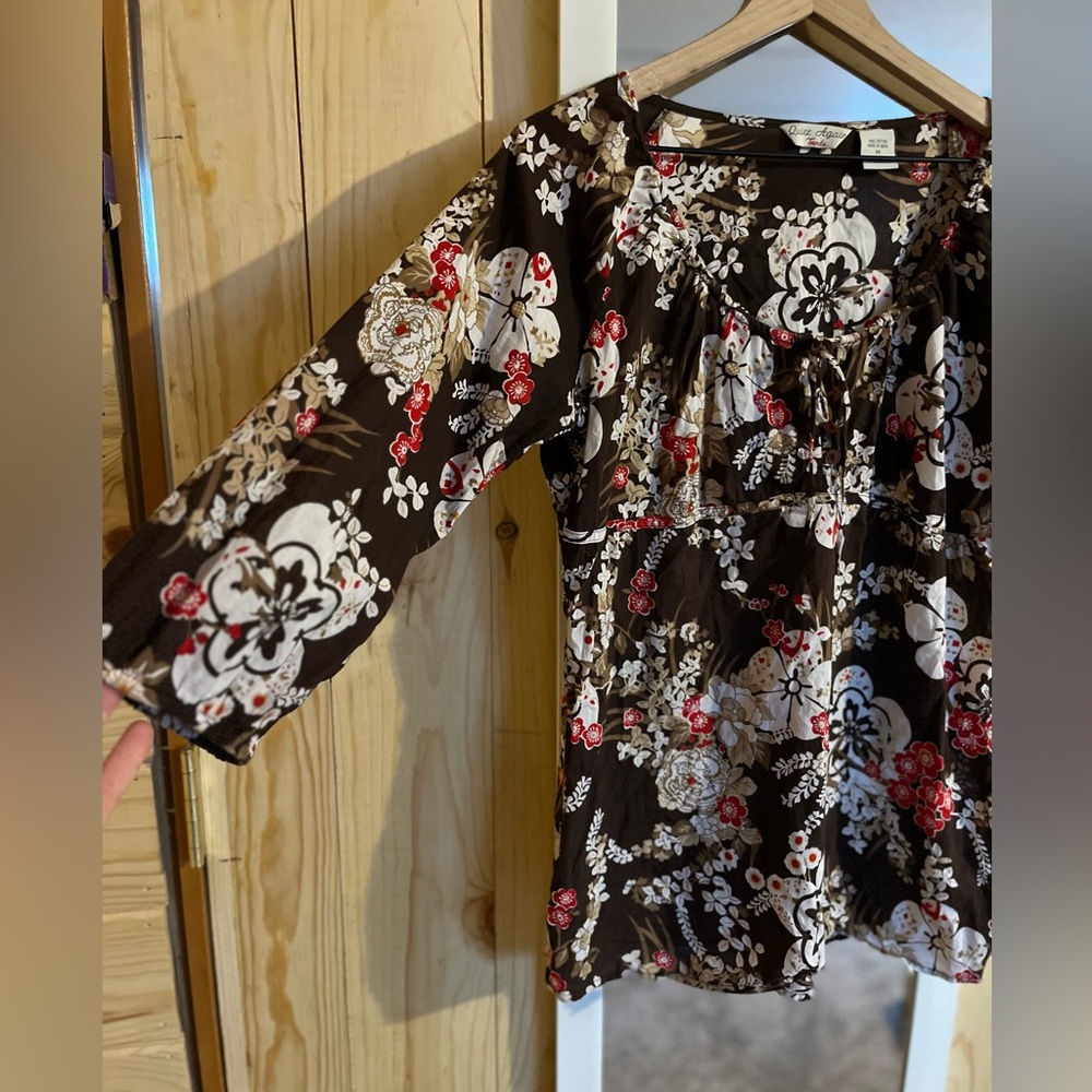Quizz Again Trends Made In India Brown Floral Blouse - Picture 2 of 7
